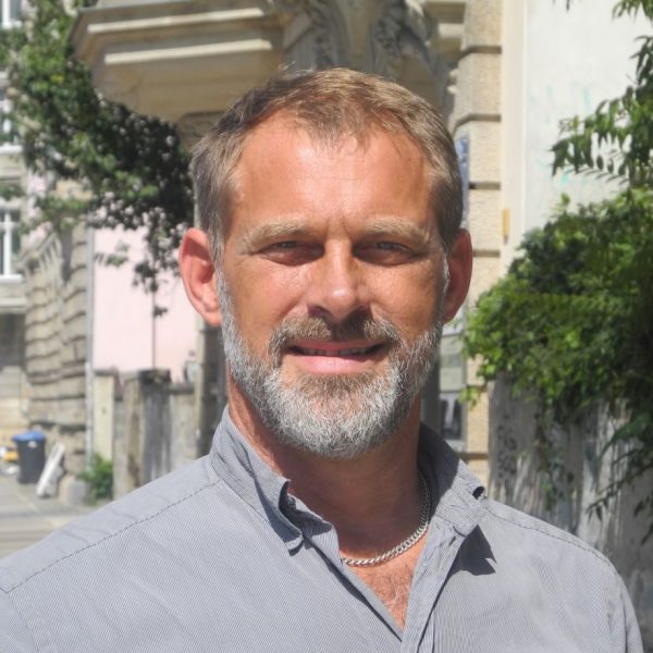 Nilsson Samuelsson | Ausländerrat Dresden e.V.